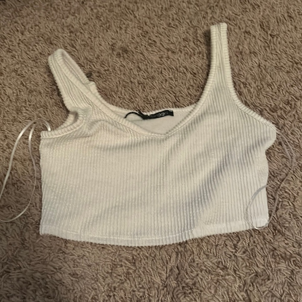Super cute white ribbed tank top.